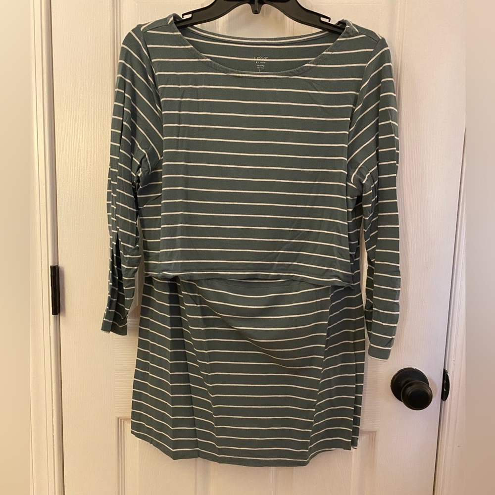 Striped nursing 3/4 sleeve shirt